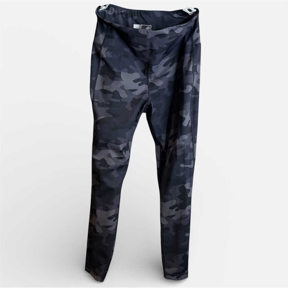 Lole Camo Leggings - Black and Gray